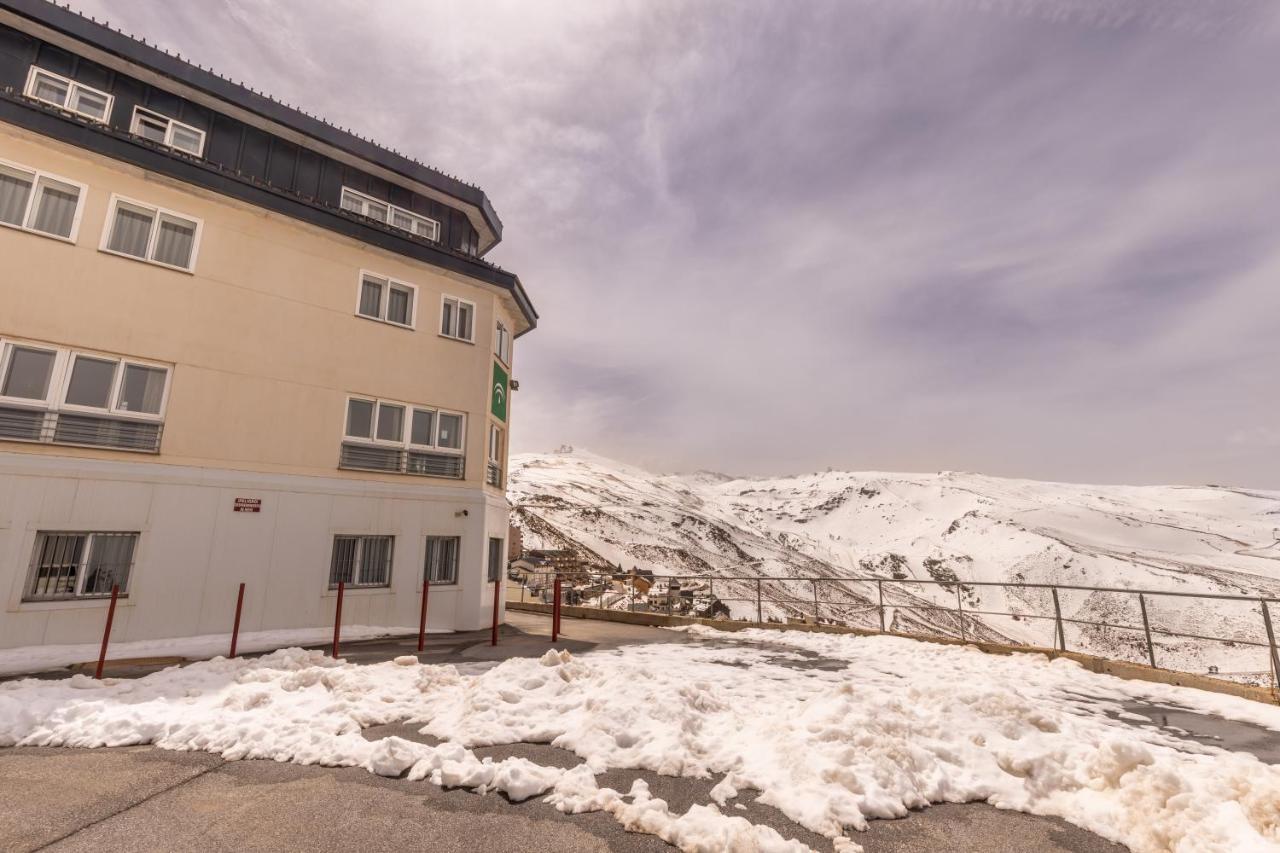 Albergue Inturjoven Сьєрра-Невада Екстер'єр фото